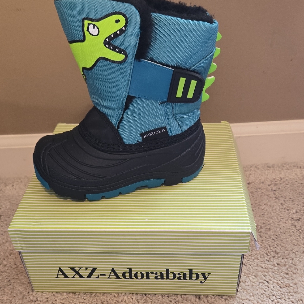 Dinosaur Kids RAIN & SNOW  Boots - Teal and Black SO CUTE...toddler 8